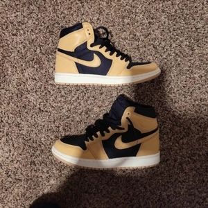 AIR JORDAN 1 RETRO HIGH OG HEIRLOOM